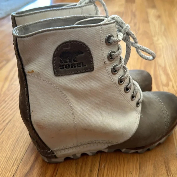 Sorel PDX wedge in sea salt sz 8.5 million not scuffs shown in photos good cond - Picture 6 of 9